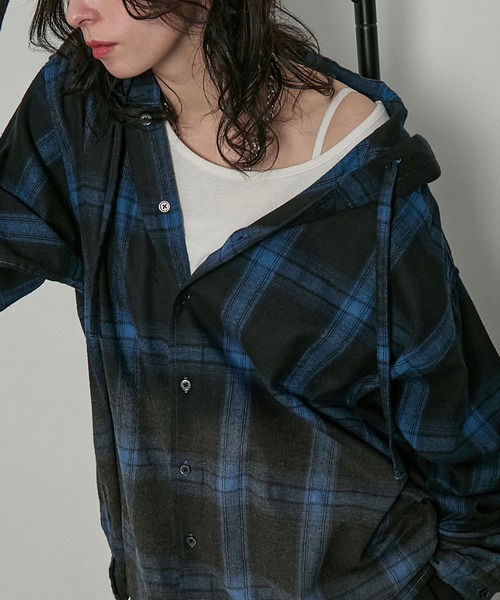 Alfred Alex（アルフレッドアレックス）の「【Alfred Alex】グラデーション チェック フードシャツ（シャツ/ブラウス・メンズ・ブラウン/ネイビー/ブラック/グレー・S/M/L）」の14枚目の写真