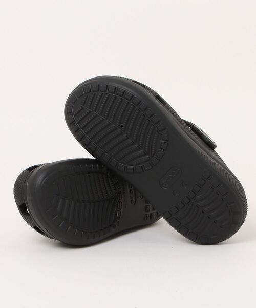 crocs(クロックス)の「crocs クロックス CRUSH CLOG【2WAY】レディース厚底サンダル サボ(クラッシュクロッグ) 207521(サンダル・レディース・ブラック・23.0cm/24.0cm/22.0cm)」の3枚目の写真