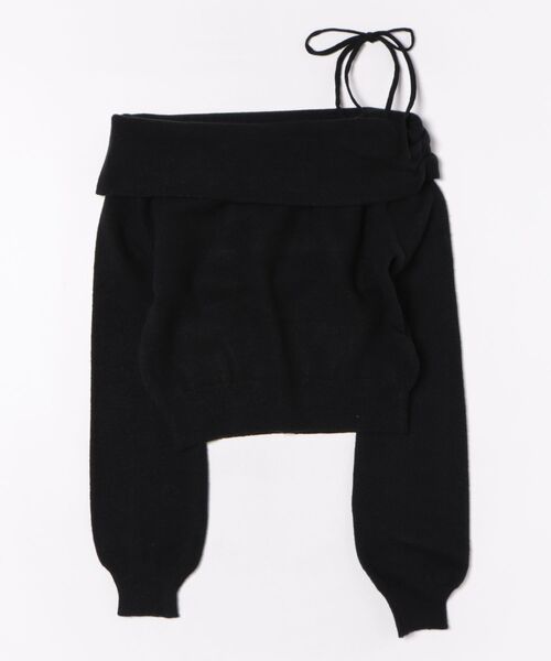 EMODA(エモダ)の「ONE SHOULDER CHOKER KNIT(ニット/セーター・レディース・レッド/グレー/アイボリー/ブラック・FREE)」の3枚目の写真