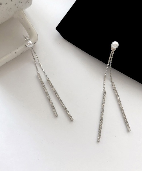 shoppinggo(ショッピングゴー)の「ピアス パール ロングピアス 揺れる アクセサリー 大人 お洒落 輝く(ピアス(両耳用)・レディース・シルバー・FREE)」の5枚目の写真
