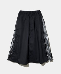 go slow caravan（ゴースローキャラバン）の「ScoLar/スカラー　動物肖像柄 ツイルスカート（スカート）」