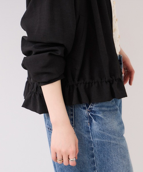 VIS（ビス）の「美easyリネンライクジップ裾フリルブルゾン/イージーケア・接触冷感（ブルゾン・レディース・ブラック/キナリ・FREE）」の7枚目の写真