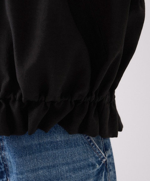 VIS（ビス）の「美easyリネンライクジップ裾フリルブルゾン/イージーケア・接触冷感（ブルゾン・レディース・ブラック/キナリ・FREE）」の22枚目の写真