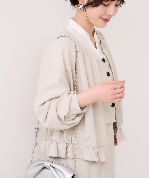 VIS（ビス）の「美easyリネンライクジップ裾フリルブルゾン/イージーケア・接触冷感（ブルゾン・レディース・ブラック/キナリ・FREE）」の10枚目の写真