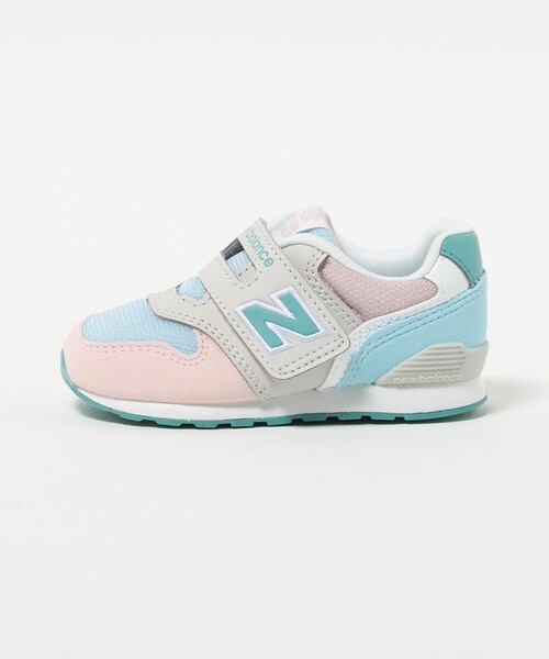 NEW BALANCE(ニューバランス)の「<New Balance>996 Hook and Loop スニーカー / キッズ(スニーカー・キッズ・ベージュ/ネイビー/ライトピンク・15cm/16cm/14cm)」の3枚目の写真