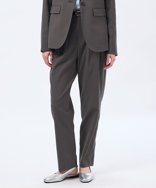 MACKINTOSH PHILOSOPHY(マッキントッシュ フィロソフィー)の「【MP STANDARD TROUSERS 002 SLIM FIT】DRY OXFORD製(その他パンツ・レディース・ライトイエロー/ベージュ系その他/ダークネイビー/チャコールグレー/オフホワイト/ブルー/ブラウン系その他4/カーキ・34/38/36/40)」の10枚目の写真