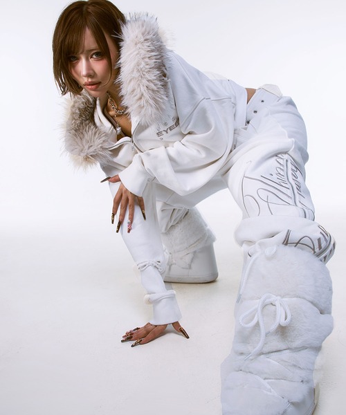 EYEER（イワイイアル）の「◇EYEER◇ブランド直輸入正規品/ベルト付き ジップアップ スウェットパンツ BELTED ZIP-UP SWEATPANTS（スウェットパンツ・レディース・ホワイト/ブラック・M/S）」の8枚目の写真
