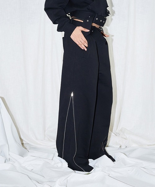 EYEER（イワイイアル）の「◇EYEER◇ブランド直輸入正規品/ベルト付き ジップアップ スウェットパンツ BELTED ZIP-UP SWEATPANTS（スウェットパンツ・レディース・ホワイト/ブラック・M/S）」の9枚目の写真