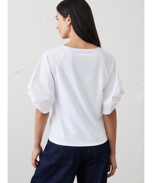 BANANA REPUBLIC FACTORY STORE(バナナリパブリック ファクトリーストア)の「BANANA REPUBLIC FACTORY STORE ミックスメディア ボリュームスリーブ トップ(Tシャツ/カットソー・レディース・ホワイト/ブラック・XS/S/M/L)」の4枚目の写真