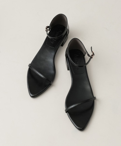 A part by（アパートバイ）の「ナローストラップサンダル（サンダル・レディース・アイボリー/レッド/ブラック・MEDIUM/LARGE）」の3枚目の写真