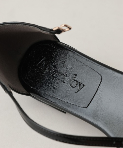 A part by（アパートバイ）の「ナローストラップサンダル（サンダル・レディース・アイボリー/レッド/ブラック・MEDIUM/LARGE）」の8枚目の写真