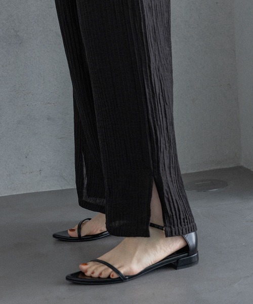 A part by（アパートバイ）の「ナローストラップサンダル（サンダル・レディース・アイボリー/レッド/ブラック・MEDIUM/LARGE）」の14枚目の写真