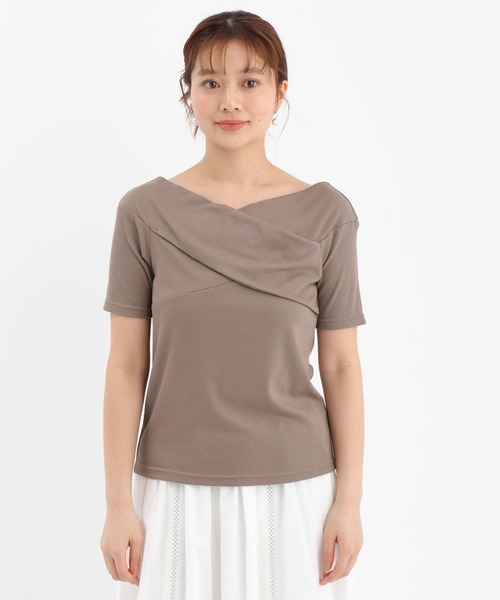 Andemiu(アンデミュウ)の「クロスオフショルカットソー659220(Tシャツ/カットソー・レディース・ブラック/モカ・FREE)」の17枚目の写真