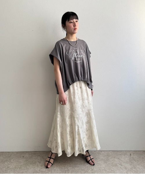 LHELBIE(レルビエ)の「ドロストボックスロゴTシャツ(Tシャツ/カットソー・レディース・チャコールグレー/イエロー×グリーン/オフホワイト・M)」の13枚目の写真