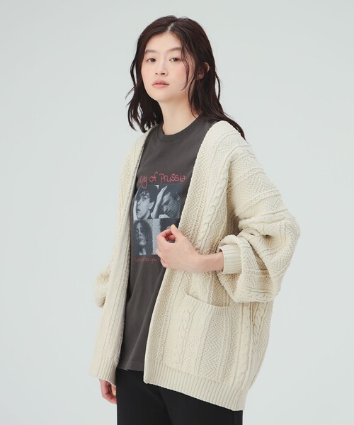 BEAMS HEART(ビームスハート)の「ケーブル柄 着流し カーディガン(カーディガン/ボレロ・レディース・チャコールグレー/ブラウン/ホワイト系その他5/イエロー系その他4・FREE)」の5枚目の写真
