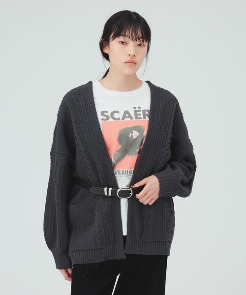 BEAMS HEART(ビームスハート)の「ケーブル柄 着流し カーディガン(カーディガン/ボレロ・レディース・チャコールグレー/ブラウン/ホワイト系その他5/イエロー系その他4・FREE)」の6枚目の写真