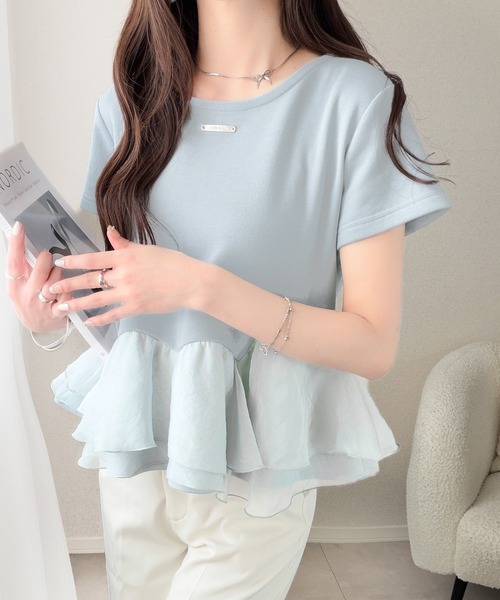 mily bilet(ミウィビレット)の「【mily bilet】可憐に揺れて、ときめきを纏う♪前後2wayペプラム切替フリルデザインTシャツ(半袖)(Tシャツ/カットソー・レディース・ブルー/ブラック/ホワイト・X-LARGE/SMALL/MEDIUM/LARGE)」の7枚目の写真