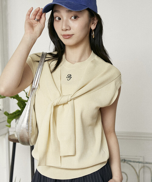 PEACH JOHN(ピーチジョン)の「PEACH JOHN × PUBLUX/ピーチ・ジョン <接触冷感>肩掛け ノースリーブ サマーニット トップス 限定展開(ニット/セーター・レディース・ブラック/ナチュラル/ベージュ/ネイビー・フリ-)」の14枚目の写真