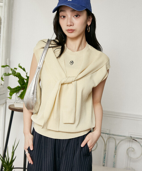 PEACH JOHN(ピーチジョン)の「PEACH JOHN × PUBLUX/ピーチ・ジョン <接触冷感>肩掛け ノースリーブ サマーニット トップス 限定展開(ニット/セーター・レディース・ブラック/ナチュラル/ベージュ/ネイビー・フリ-)」の20枚目の写真