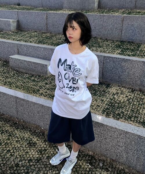 MOZMOZ(モズモズ)の「ゴーストドローイングオーバーサイズ半袖Tシャツネイビー(Tシャツ/カットソー・レディース・その他・1/2/3)」の6枚目の写真