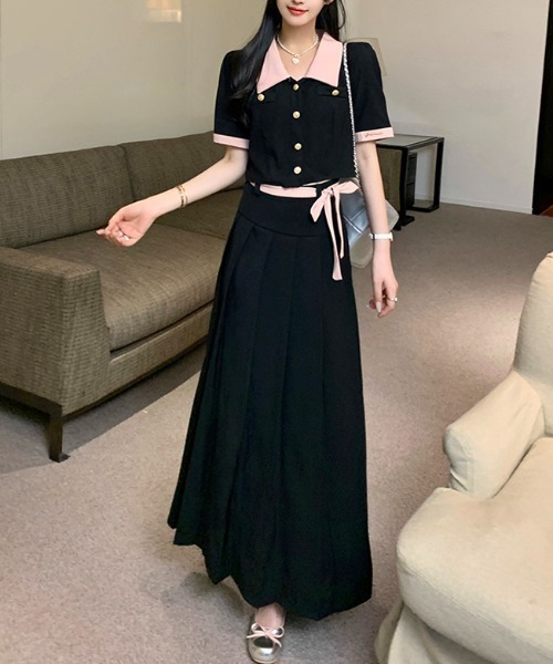 FAVORITO(ファヴォリート)の「襟付きシングルブレストショートトップススカートセットアップ(セットアップ・レディース・ブラック・XL/L/M)」の4枚目の写真