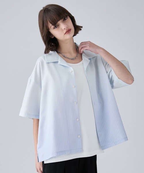 VELNUS(ベルナス)の「【VELNUS】Cool-Touch Beautiful Gradient Stripe Open-Collar Short-Sleeve Shirt/〈接触冷感付き〉ビューティフルグラデーションストライプ半袖オープンカラーシャツ(シャツ/ブラウス・メンズ・サックスブルー/ブラック・L/M/S)」の1枚目の写真