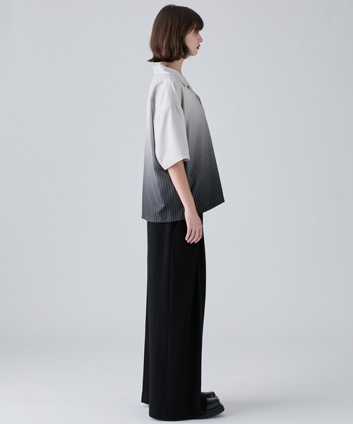 VELNUS(ベルナス)の「【VELNUS】Cool-Touch Beautiful Gradient Stripe Open-Collar Short-Sleeve Shirt/〈接触冷感付き〉ビューティフルグラデーションストライプ半袖オープンカラーシャツ(シャツ/ブラウス・メンズ・サックスブルー/ブラック・L/M/S)」の17枚目の写真