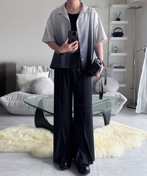 VELNUS(ベルナス)の「【VELNUS】Cool-Touch Beautiful Gradient Stripe Open-Collar Short-Sleeve Shirt/〈接触冷感付き〉ビューティフルグラデーションストライプ半袖オープンカラーシャツ(シャツ/ブラウス・メンズ・サックスブルー/ブラック・L/M/S)」の4枚目の写真