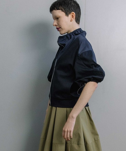 MARECHAL TERRE（マルシャルテル）の「【UVカット/接触冷感/吸水速乾/防シワ】ライトブルゾン（ブルゾン・レディース・ブラック/オフホワイト/チャコールグレー/ネイビー・MEDIUM）」の5枚目の写真