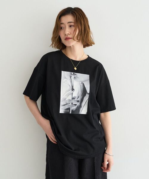 YECCA VECCA(イェッカヴェッカ)の「【UVカット】フォトプリントTee(Tシャツ/カットソー・レディース・ブラック/オフホワイト・FREE)」の3枚目の写真