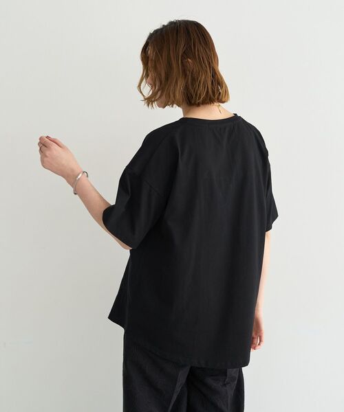 YECCA VECCA(イェッカヴェッカ)の「【UVカット】フォトプリントTee(Tシャツ/カットソー・レディース・ブラック/オフホワイト・FREE)」の7枚目の写真