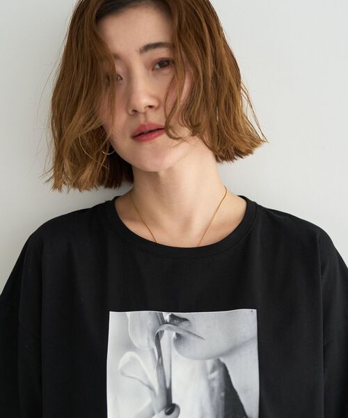 YECCA VECCA(イェッカヴェッカ)の「【UVカット】フォトプリントTee(Tシャツ/カットソー・レディース・ブラック/オフホワイト・FREE)」の8枚目の写真