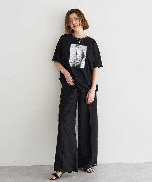 YECCA VECCA(イェッカヴェッカ)の「【UVカット】フォトプリントTee(Tシャツ/カットソー・レディース・ブラック/オフホワイト・FREE)」の9枚目の写真