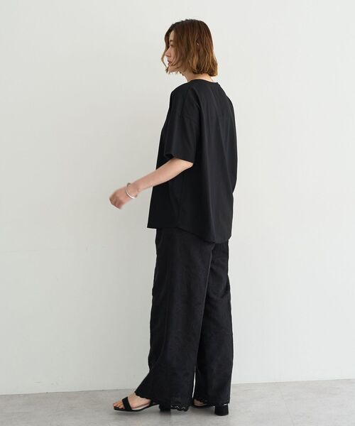 YECCA VECCA(イェッカヴェッカ)の「【UVカット】フォトプリントTee(Tシャツ/カットソー・レディース・ブラック/オフホワイト・FREE)」の11枚目の写真