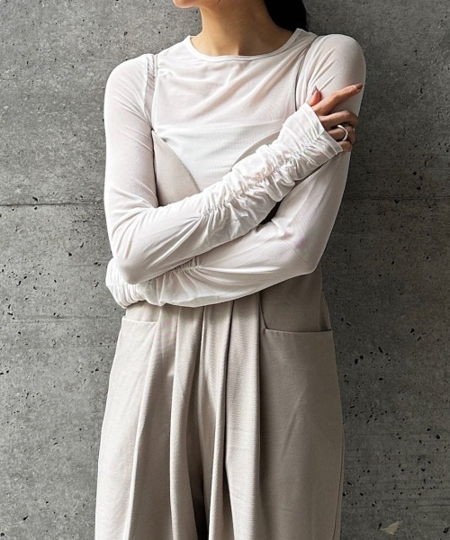 CIEL'AIR(シエルエアー)の「SHEER SHIRRING PO(シアーシャーリングプルオーバー)(Tシャツ/カットソー・レディース・ブラック/オフホワイト・FREE)」の8枚目の写真