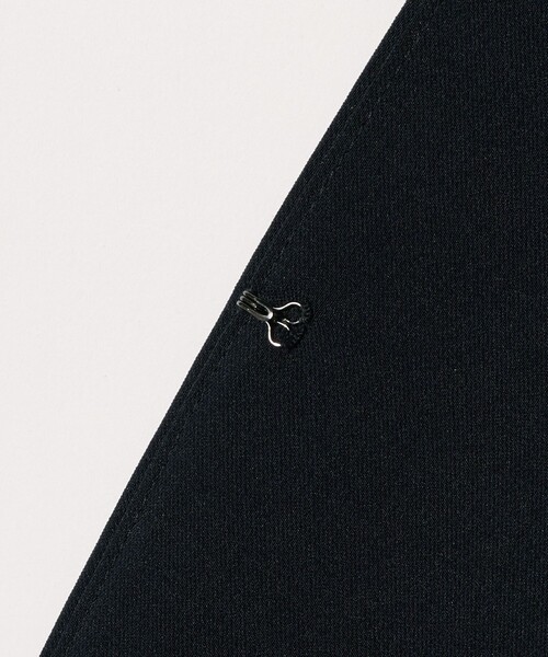 A DAY IN THE LIFE UNITED ARROWS(アデイインザライフユナイテッドアローズ)の「ライトツイル Vネックジャケット ‐セットアップ対応・マシンウォッシャブル‐<A DAY IN THE LIFE>(ノーカラージャケット・レディース・ネイビー/ダークグレー/ライトブルー・36/40/38)」の17枚目の写真