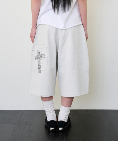 ITZAVIBE(イッザバイブ)の「CROSS POCKET BERMUDA PANTS - LIGHT GRAY(その他パンツ・レディース・その他・MEDIUM/LARGE)」の3枚目の写真