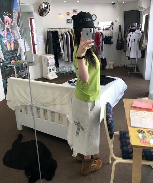 ITZAVIBE(イッザバイブ)の「CROSS POCKET BERMUDA PANTS - LIGHT GRAY(その他パンツ・レディース・その他・MEDIUM/LARGE)」の12枚目の写真