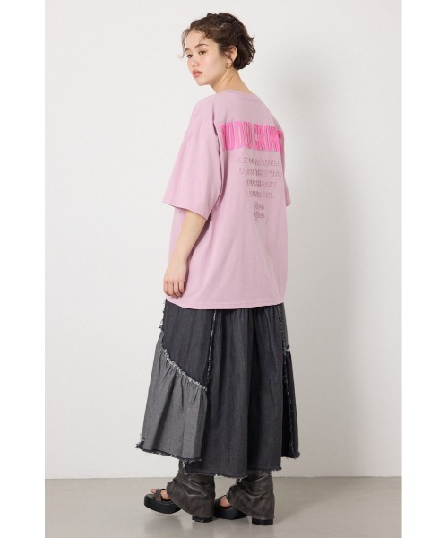 RODEO CROWNS WIDE BOWL(ロデオクラウンズワイドボウル)の「エンボスロゴVネックTシャツ(Tシャツ/カットソー・レディース・オフホワイト/ピンク/ブラック/サックスブルー・MEDIUM/LARGE)」の20枚目の写真