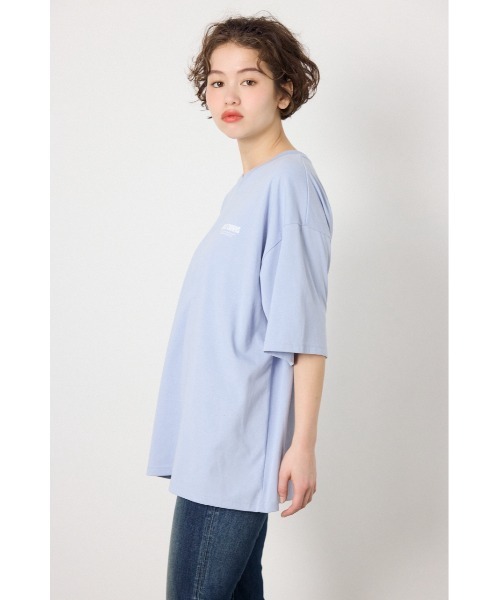 RODEO CROWNS WIDE BOWL(ロデオクラウンズワイドボウル)の「エンボスロゴVネックTシャツ(Tシャツ/カットソー・レディース・オフホワイト/ピンク/ブラック/サックスブルー・MEDIUM/LARGE)」の21枚目の写真
