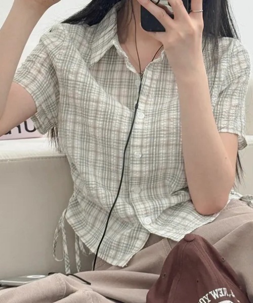 SHEPP(シープ)の「サイドリボンシャーリングチェックシャツ(シャツ/ブラウス・レディース・グレー/アイボリー/ブラック/グリーン・M/L)」の5枚目の写真