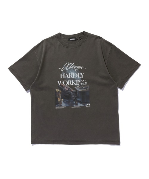 XLARGE（エクストララージ）の「HARDLY WORKING S/S TEE（Tシャツ/カットソー・メンズ・ブラック/ブラウン/ホワイト・XL/L/M/S）」の13枚目の写真