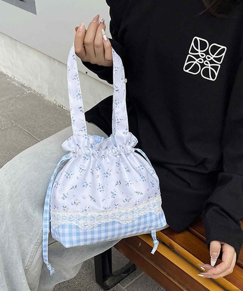 TONE SELECT GOODS(トーンセレクトグッズ)の「Liaa/花柄 レース ミニ巾着 バッグ A18794(ハンドバッグ・レディース・ブルー/パープル・FREE)」の1枚目の写真