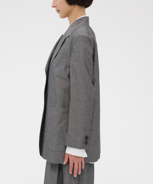 MARGARET HOWELL(マーガレットハウエル)の「COTTON RAMIE CHAMBRAY(テーラードジャケット・レディース・グレー/ブラウン・1/2)」の4枚目の写真