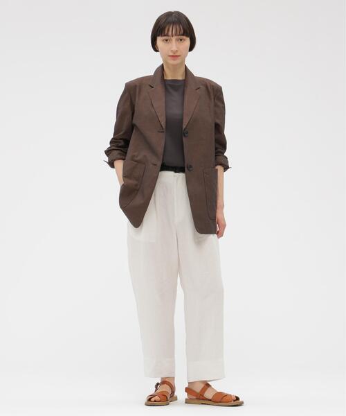 MARGARET HOWELL(マーガレットハウエル)の「COTTON RAMIE CHAMBRAY(テーラードジャケット・レディース・グレー/ブラウン・1/2)」の9枚目の写真