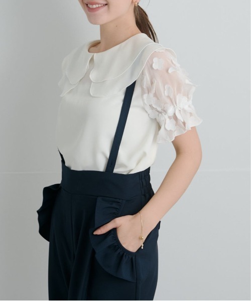 Neige(ネージュ)の「フローラルペタルショートスリーブブラウス(シャツ/ブラウス・レディース・ブラック/ホワイト・ONE SIZE)」の11枚目の写真