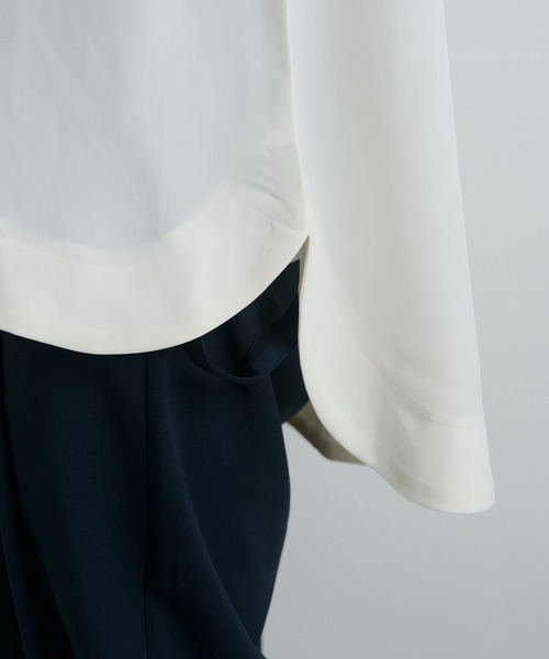 Neige(ネージュ)の「フローラルペタルショートスリーブブラウス(シャツ/ブラウス・レディース・ブラック/ホワイト・ONE SIZE)」の17枚目の写真