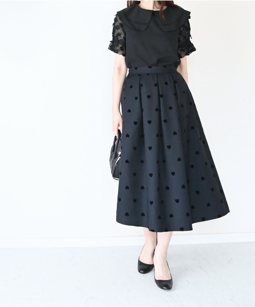 Neige(ネージュ)の「フローラルペタルショートスリーブブラウス(シャツ/ブラウス・レディース・ブラック/ホワイト・ONE SIZE)」の22枚目の写真