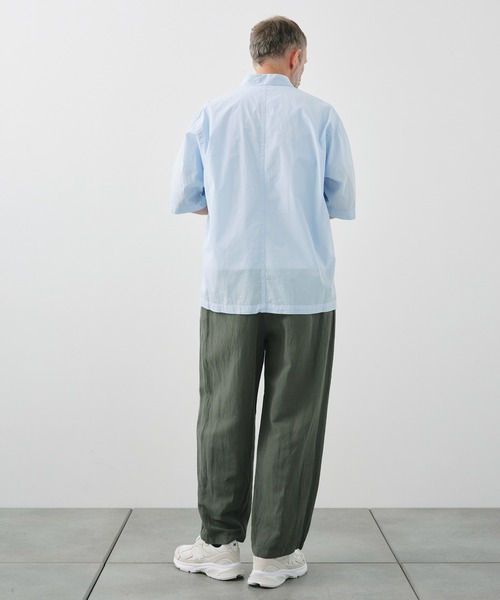 ATON(エイトン)の「【ATON / エイトン】SHRINK COTTON LAWN OVERSIZED HALF SLEEVE SHIRT(シャツ/ブラウス・メンズ・ブルー/ベージュ・6/4/2)」の11枚目の写真