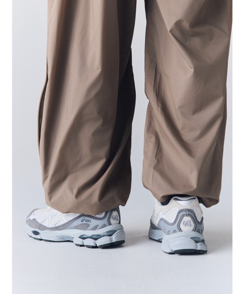 ASICS(アシックス)の「GEL-NYC / ゲルエヌワイシー(スニーカー・メンズ・ホワイト×グレー・23.5/29.5/27/25.5/27.5/24/23/26/28/25/29/26.5/28.5/24.5)」の14枚目の写真
